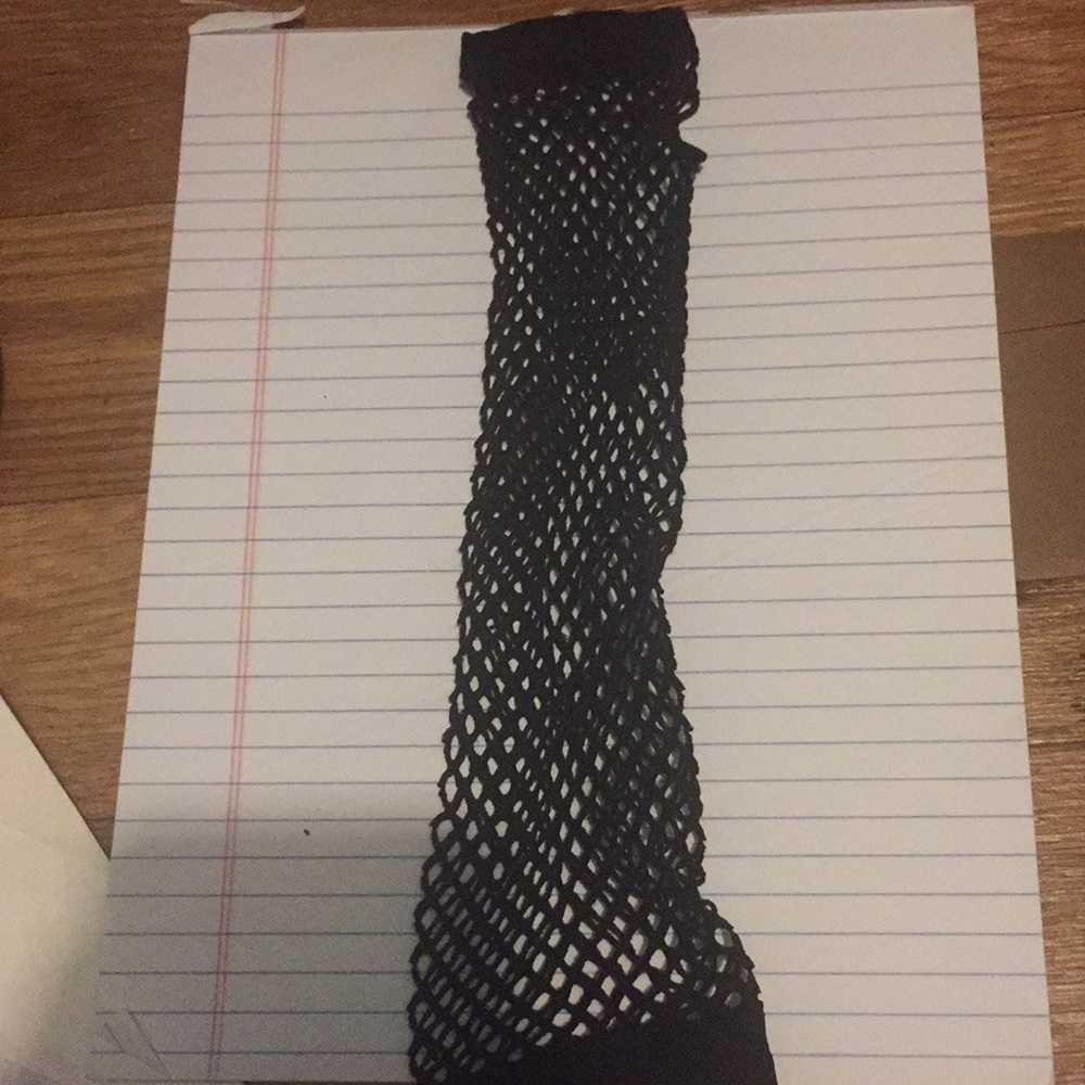 Black fishnet long handwear